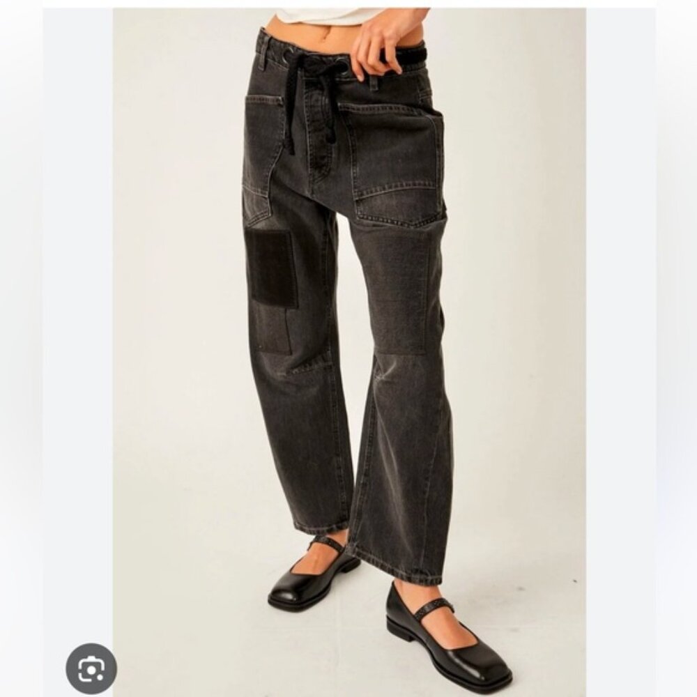 Free People Moxie Barrel Jean Black size 26